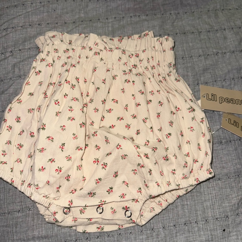 Little peanut tan flower bloomer for baby girl